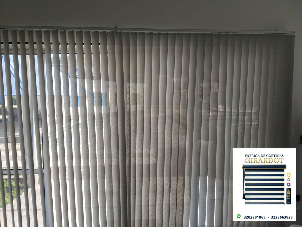 Instalación Persiana Vertical