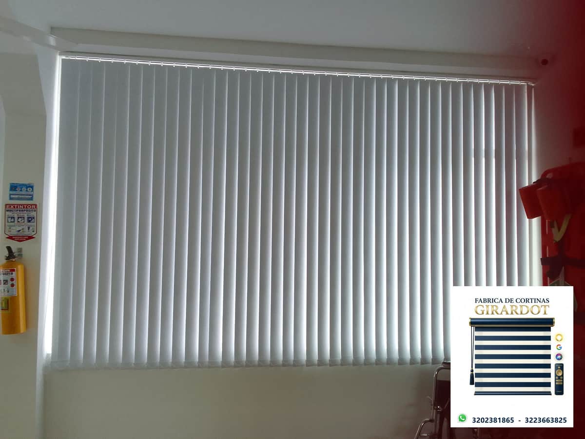 Instalación Persiana Vertical