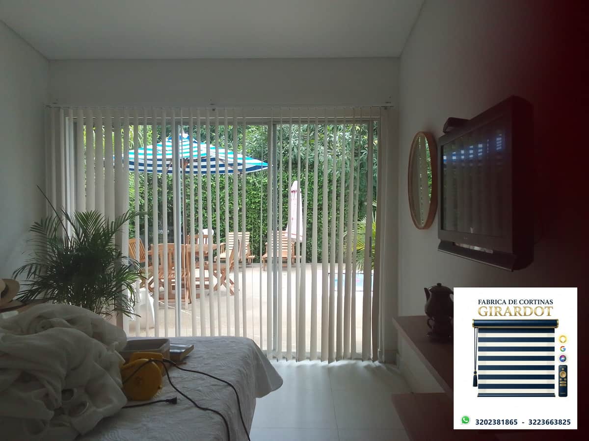 Instalación Persiana Vertical