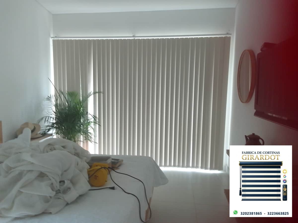 Instalación Persiana Vertical
