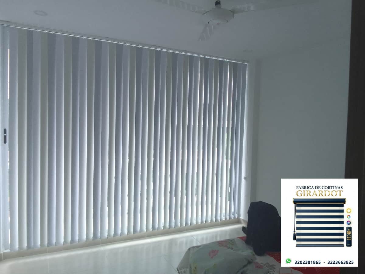 Instalación Persiana Vertical