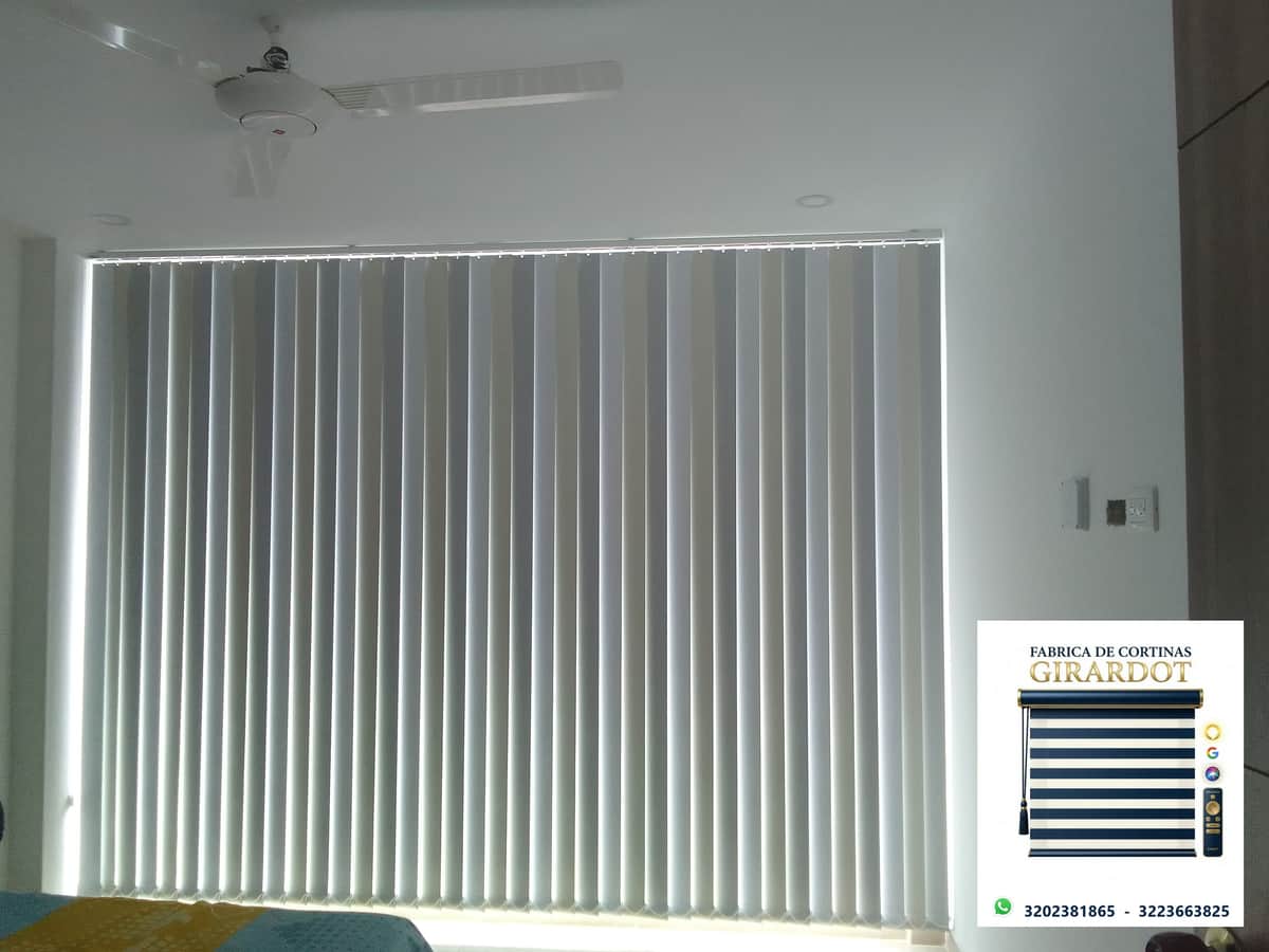 Instalación Persiana Vertical